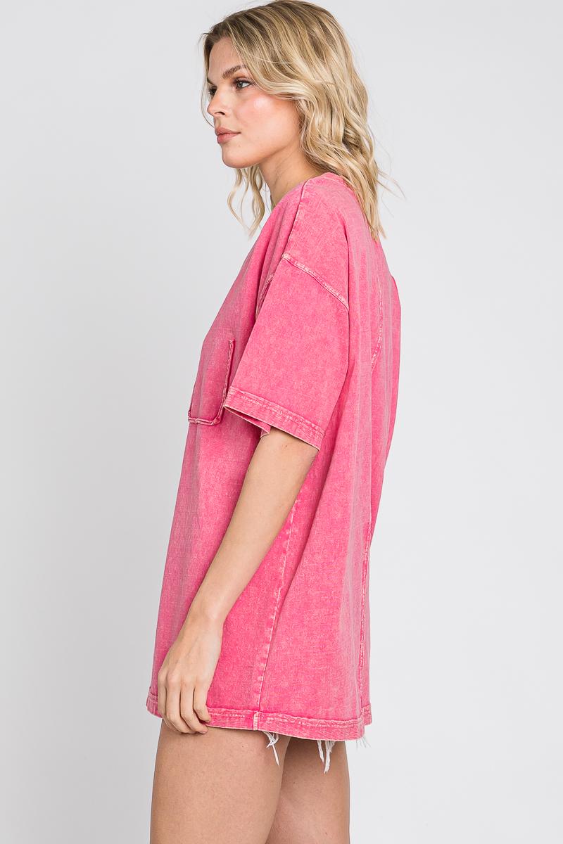 Oversized Mineral Wash T-Shirt: 100% Cotton with Fake Pocket