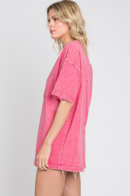 Oversized Mineral Wash T-Shirt: 100% Cotton with Fake Pocket