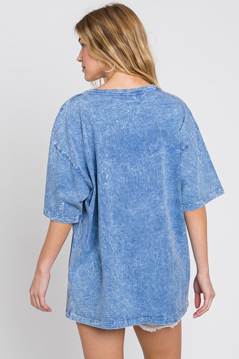 Vintage Mineral Wash T-Shirt: Oversized Boyfriend Top with Pocket